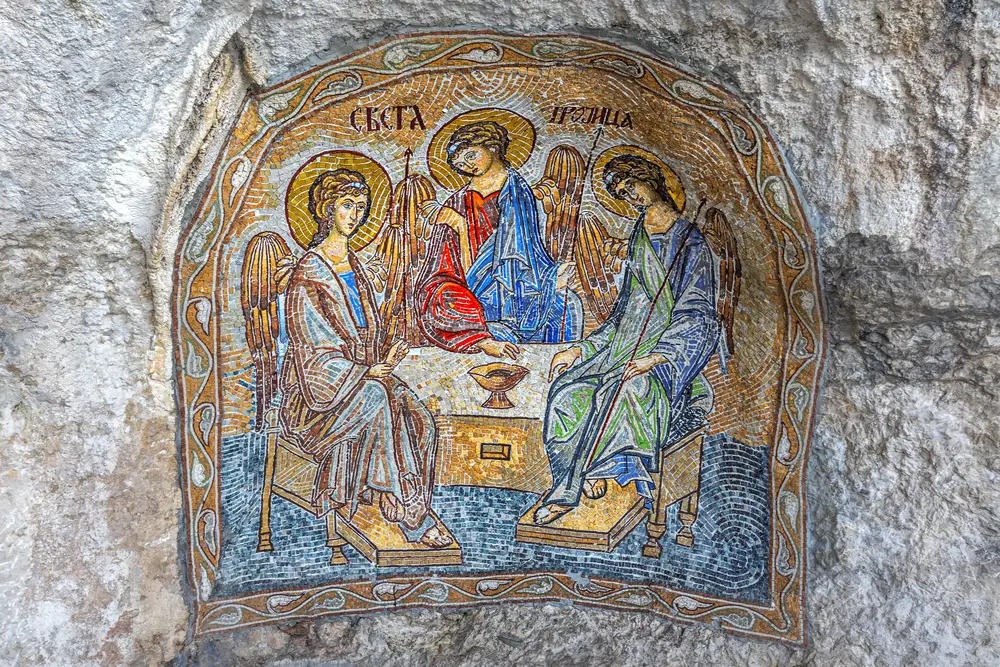 cosa vedere monastero ostrog montenegro