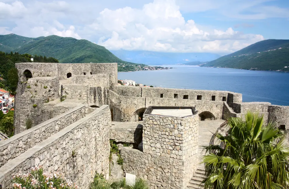 fortezza kanli kula herceg novi montenegro