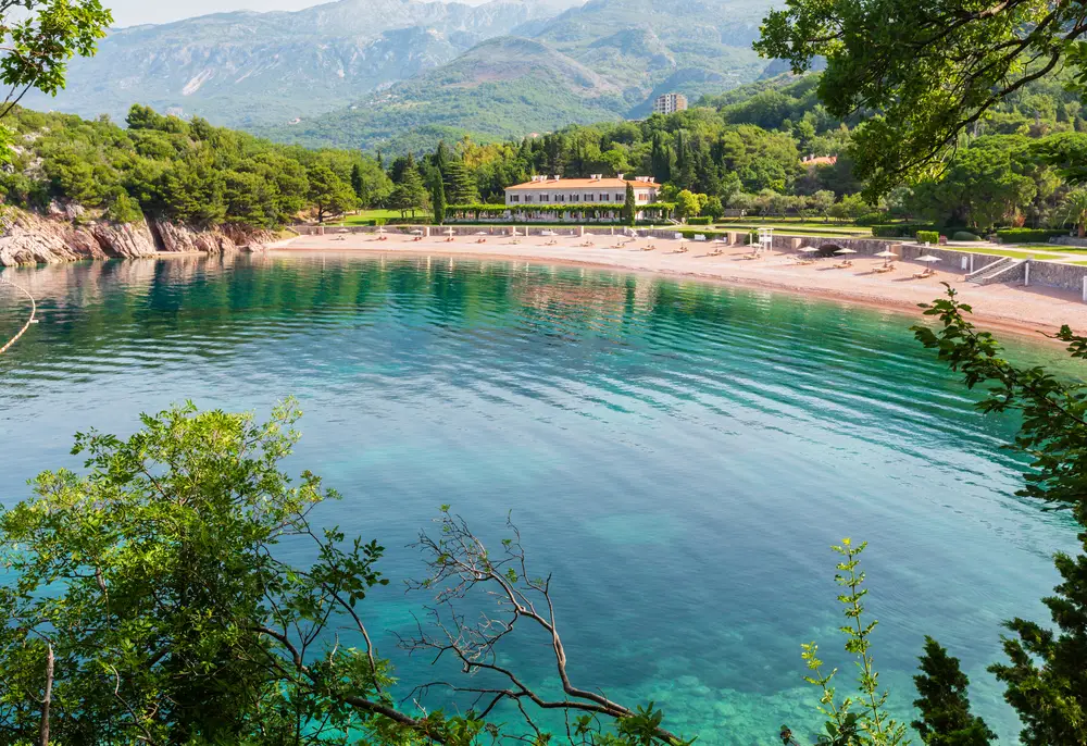 milocer spiaggia budva montenegro