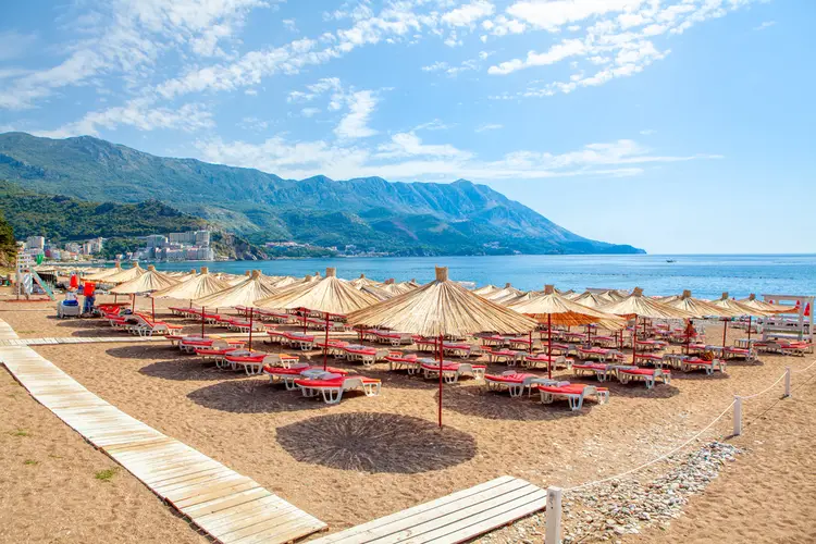 spiaggia becici montenegro