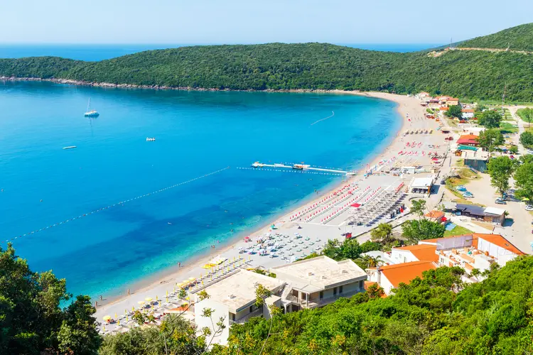 spiaggia jaz budva montenegro