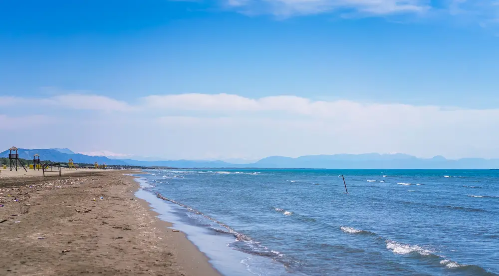 velika plaza ulcinj montenegro