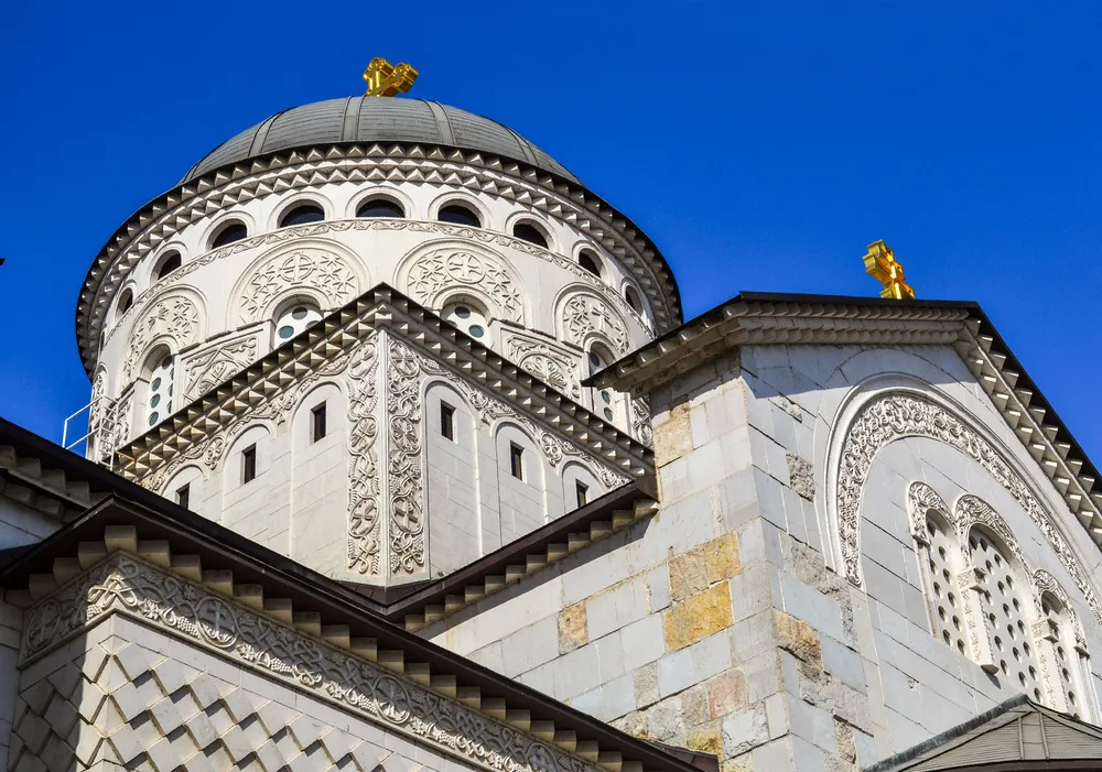 Le migliori chiese e monasteri del Montenegro 9 cattedrale resurrezione podgorica montenegro 2