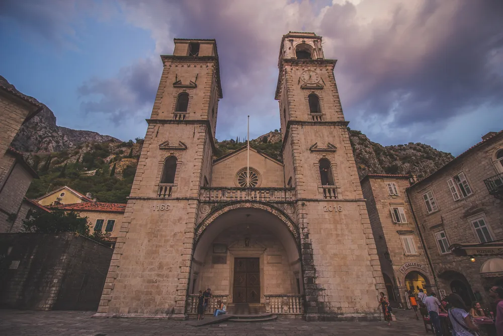 Le migliori chiese e monasteri del Montenegro 17 chiesa di san trifone kotor montenegro 1