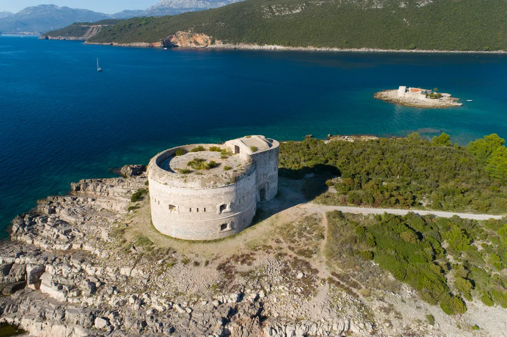 Cosa vedere alla penisola di Luštica 2 fortezza arza montenegro