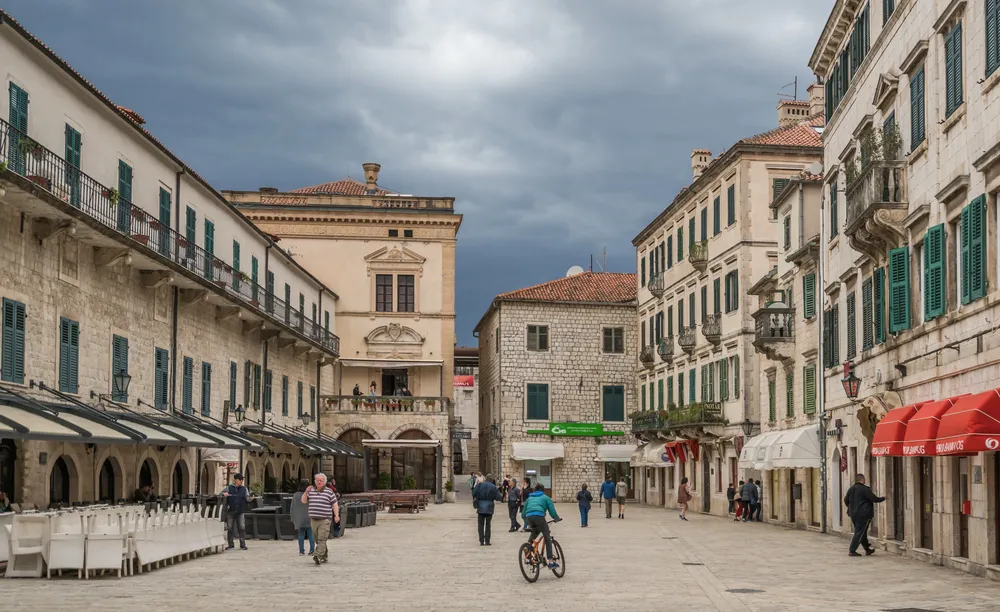 piazza delle armi kotor montenegro