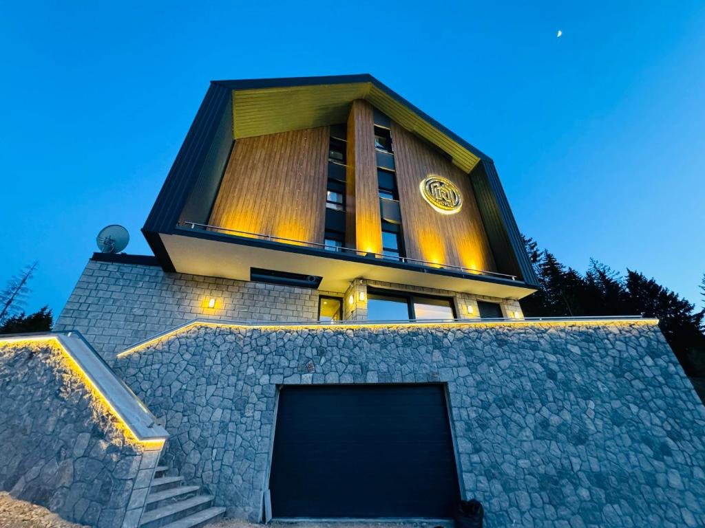 Dove dormire a Zabljak 1 Boutique Hotel Rezident Zabljak Montenegro