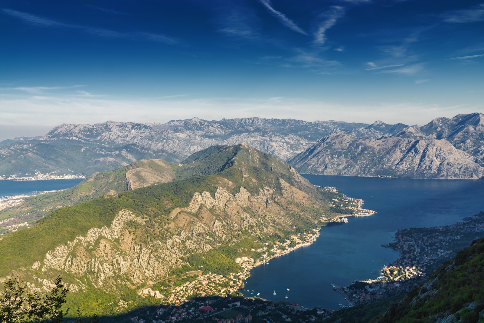 Cosa fare in Montenegro: dai fiordi delle bocche di Cattaro alle cime selvagge del Durmitor 1 bocche di cattaro montenegro 2