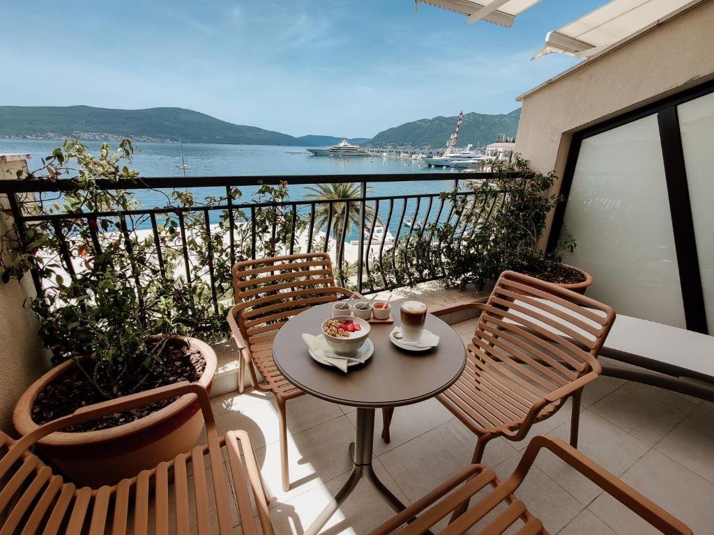 hotel pine montenegro