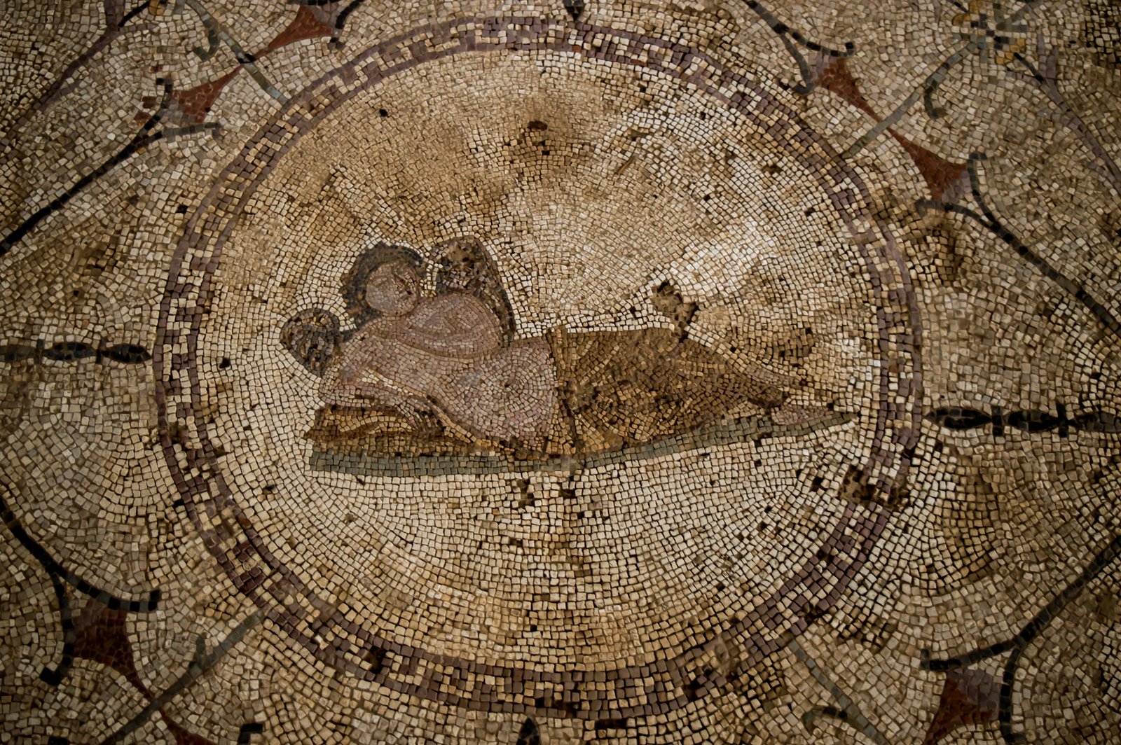 Cosa vedere a Risan, dove il passato romano riaffiora nelle Bocche di Cattaro 5 mosaico romano dio hipnos risan montenegro