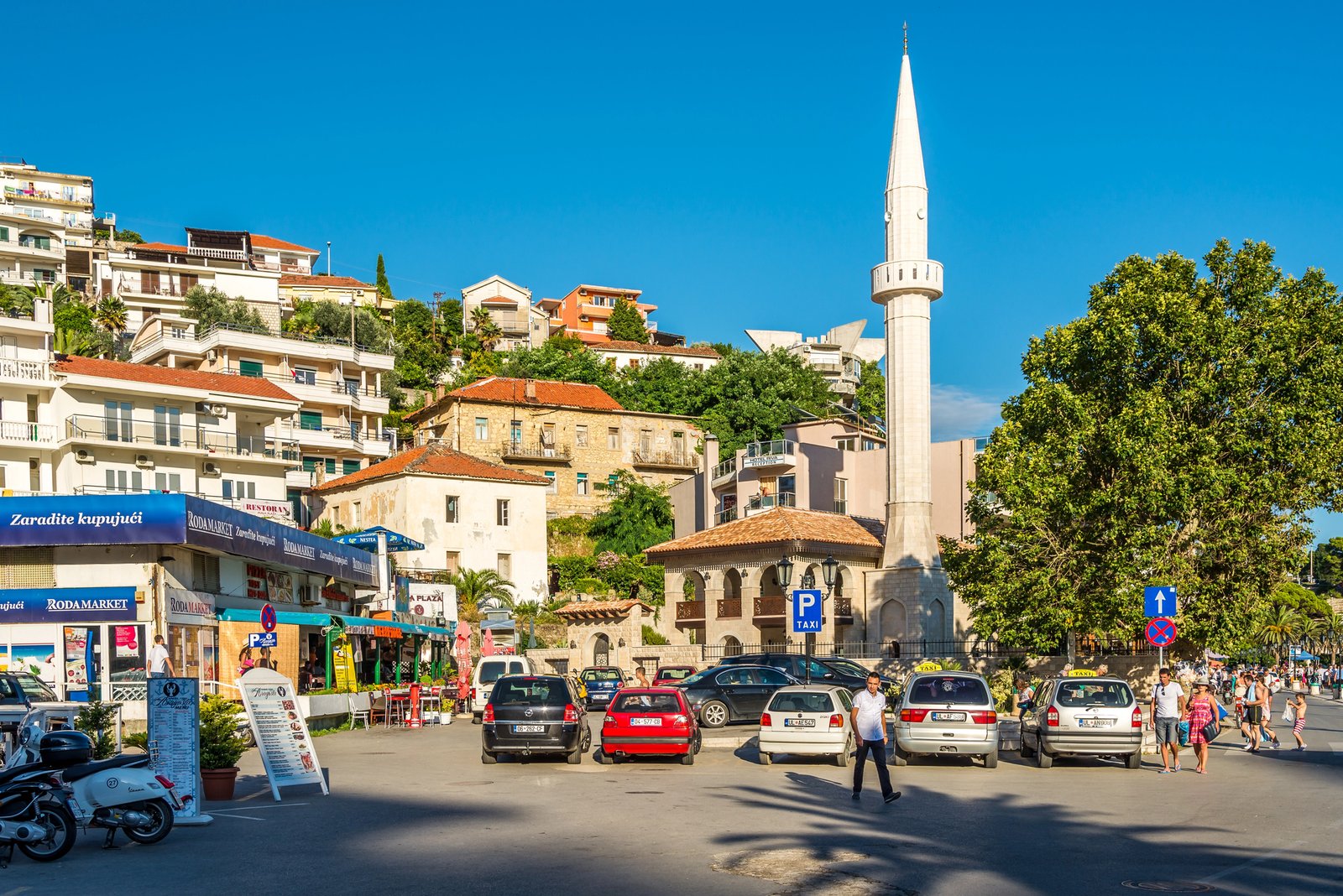 Cosa vedere a Ulcinj, la città dei pirati dove l’Oriente incontra il mare del Montenegro 5 moschea ali pascia ulcinj montenegro