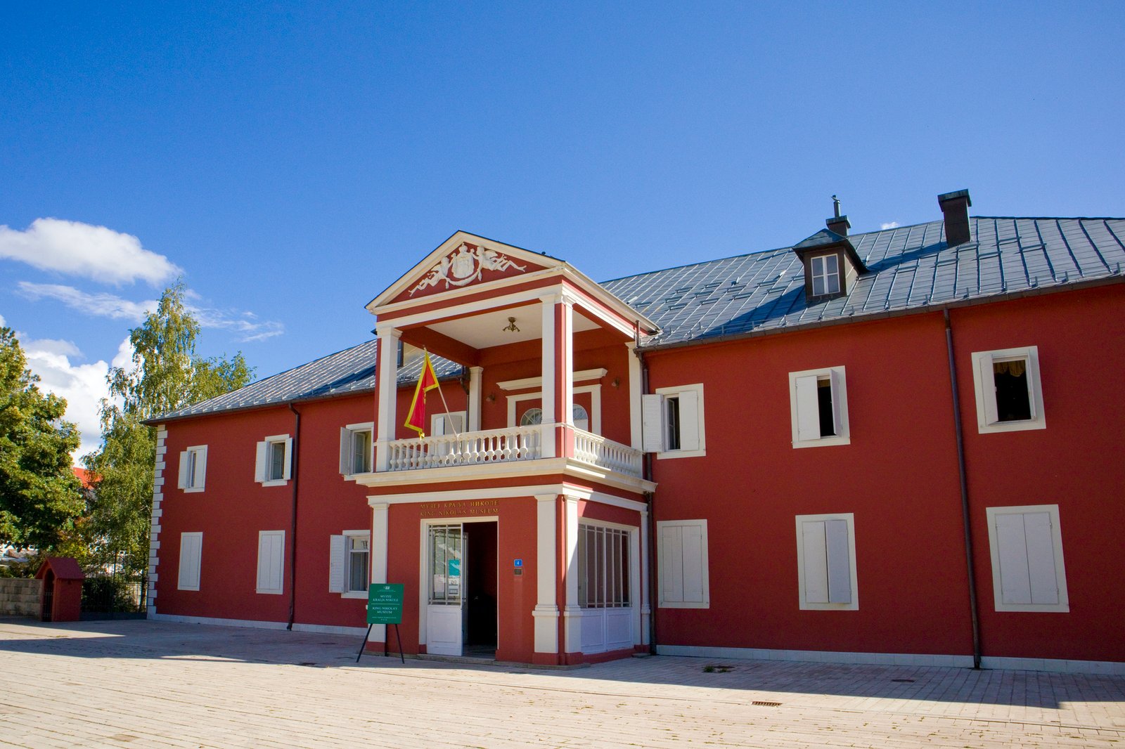 Cosa vedere a Cetinje, la capitale storica e culturale del Montenegro 6 museo re nikola cetinje montenegro