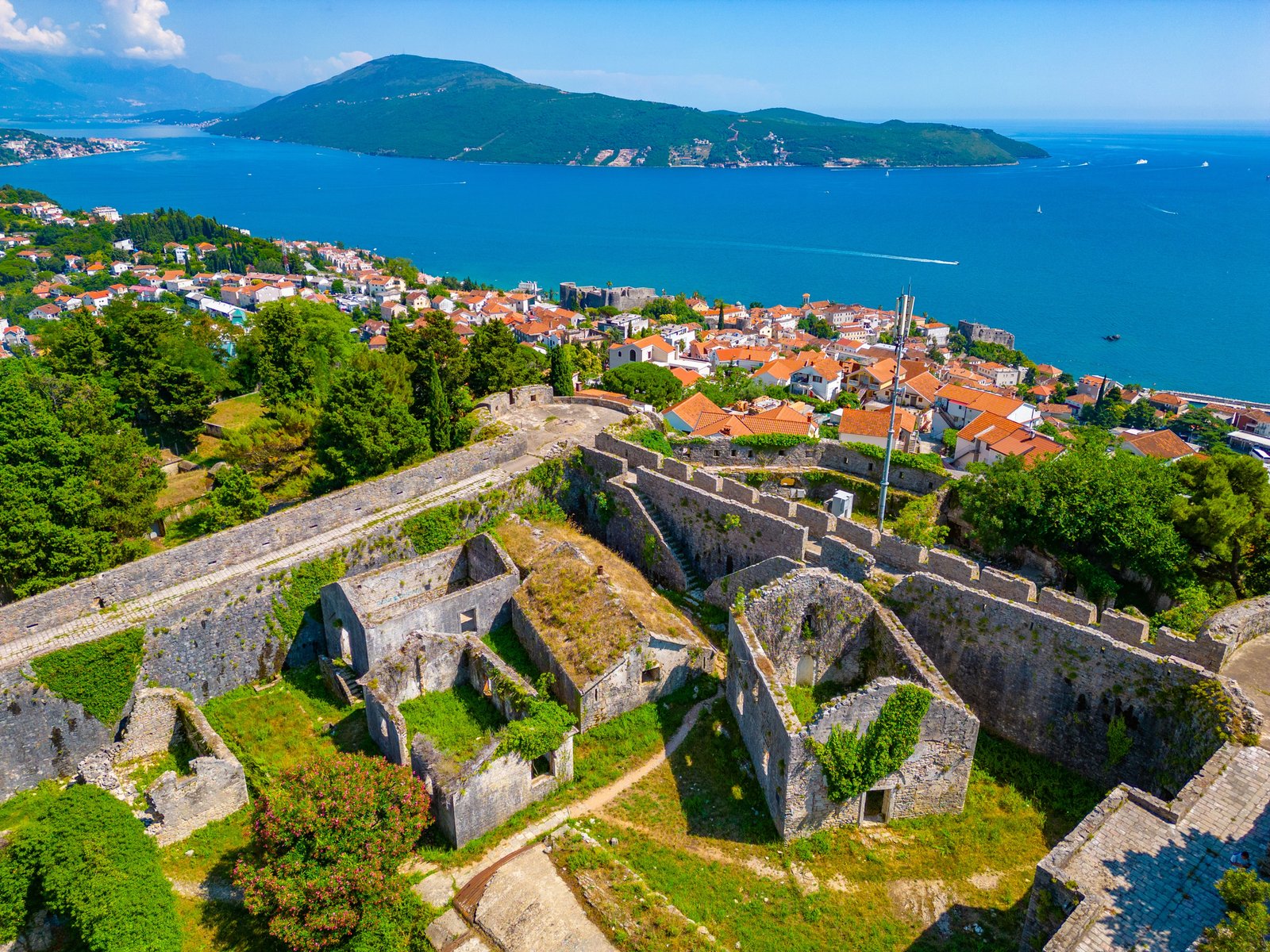 Cosa vedere a Herceg Novi, la città tra Oriente e Occidente 7 fortezza Spanjola Herceg Novi Montenegro