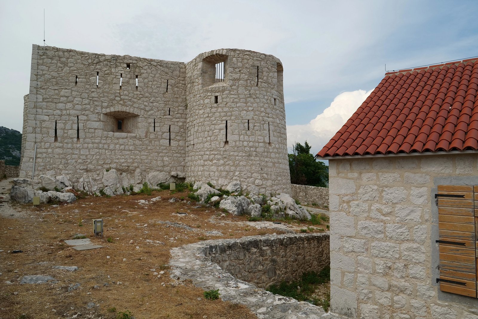 fortezza besac virpazar montenegro
