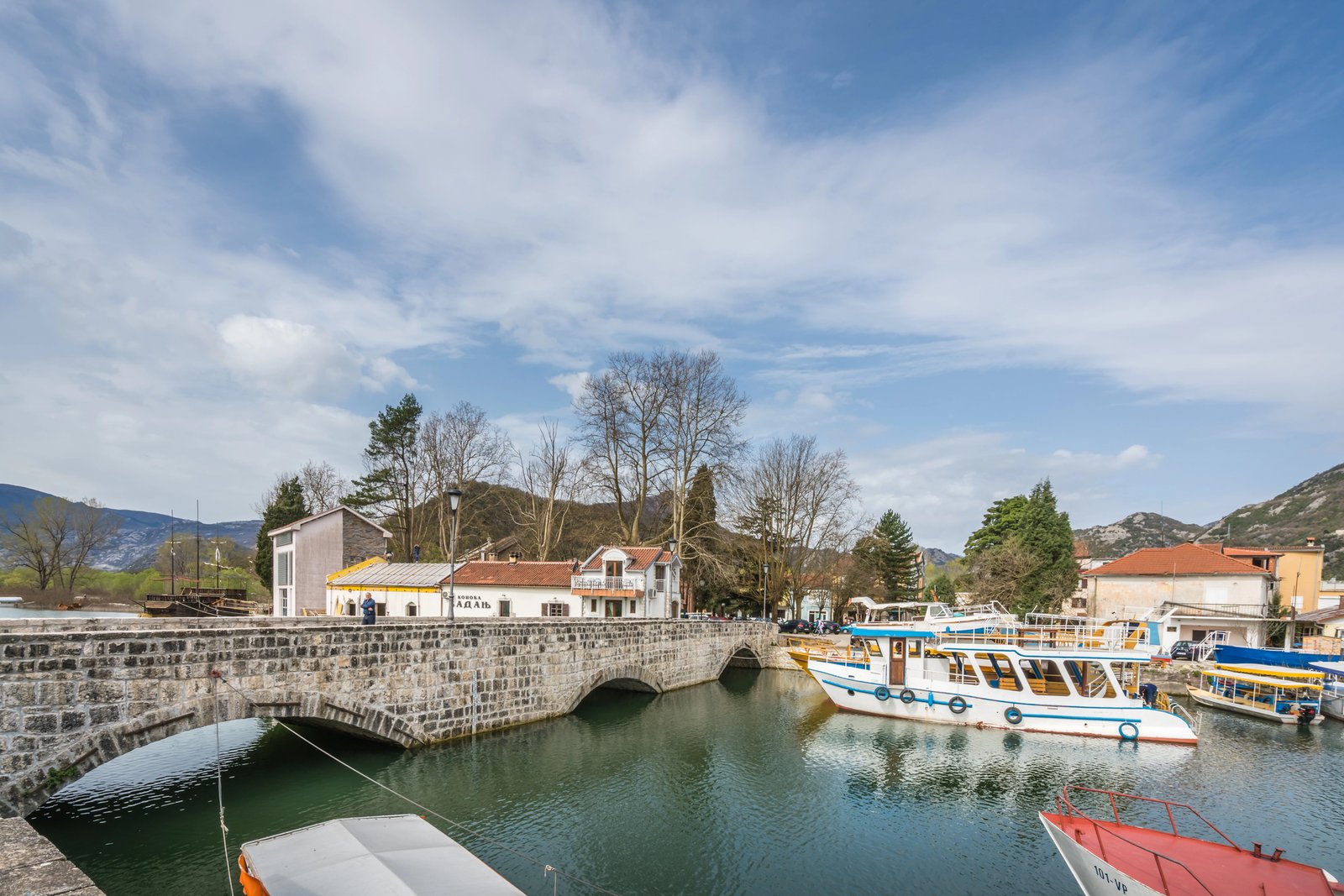 vecchio ponte virpazar montenegro